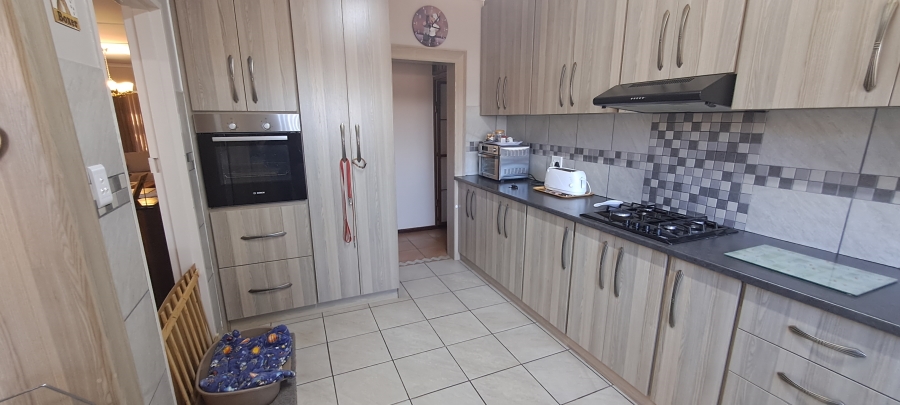 3 Bedroom Property for Sale in Vredenburg Western Cape